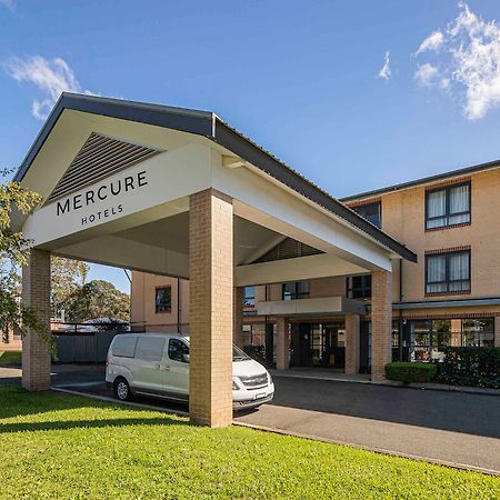 Отель Mercure Sydney Macquarie Park Экстерьер фото