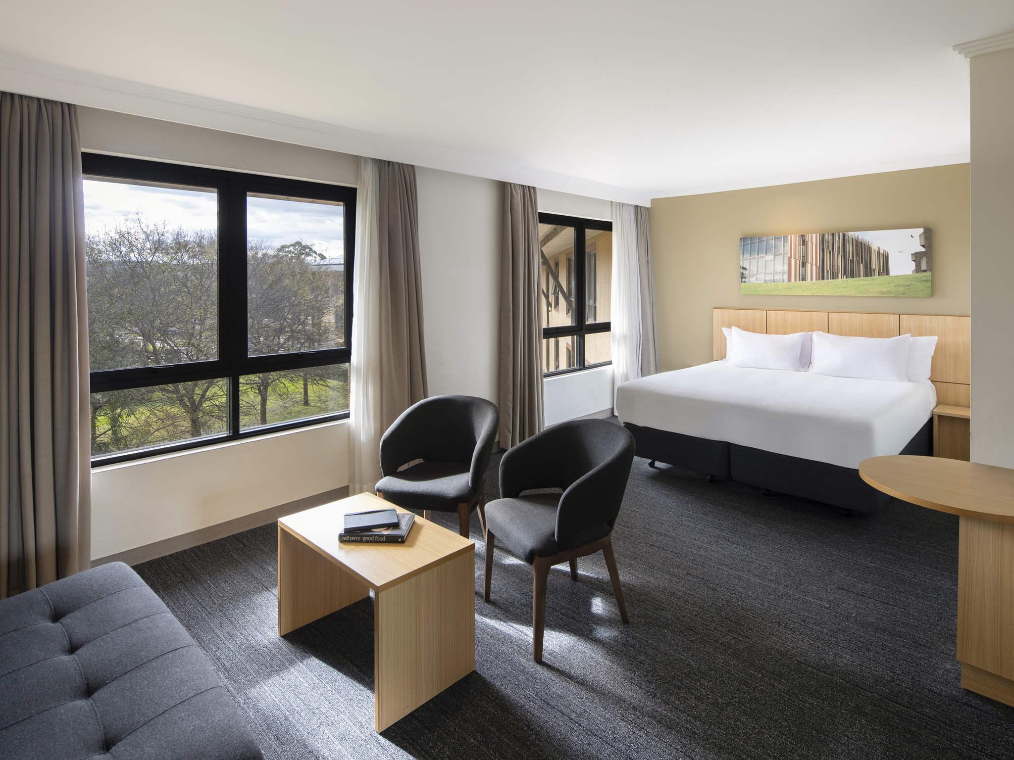 Mercure Sydney Macquarie Park Экстерьер фото