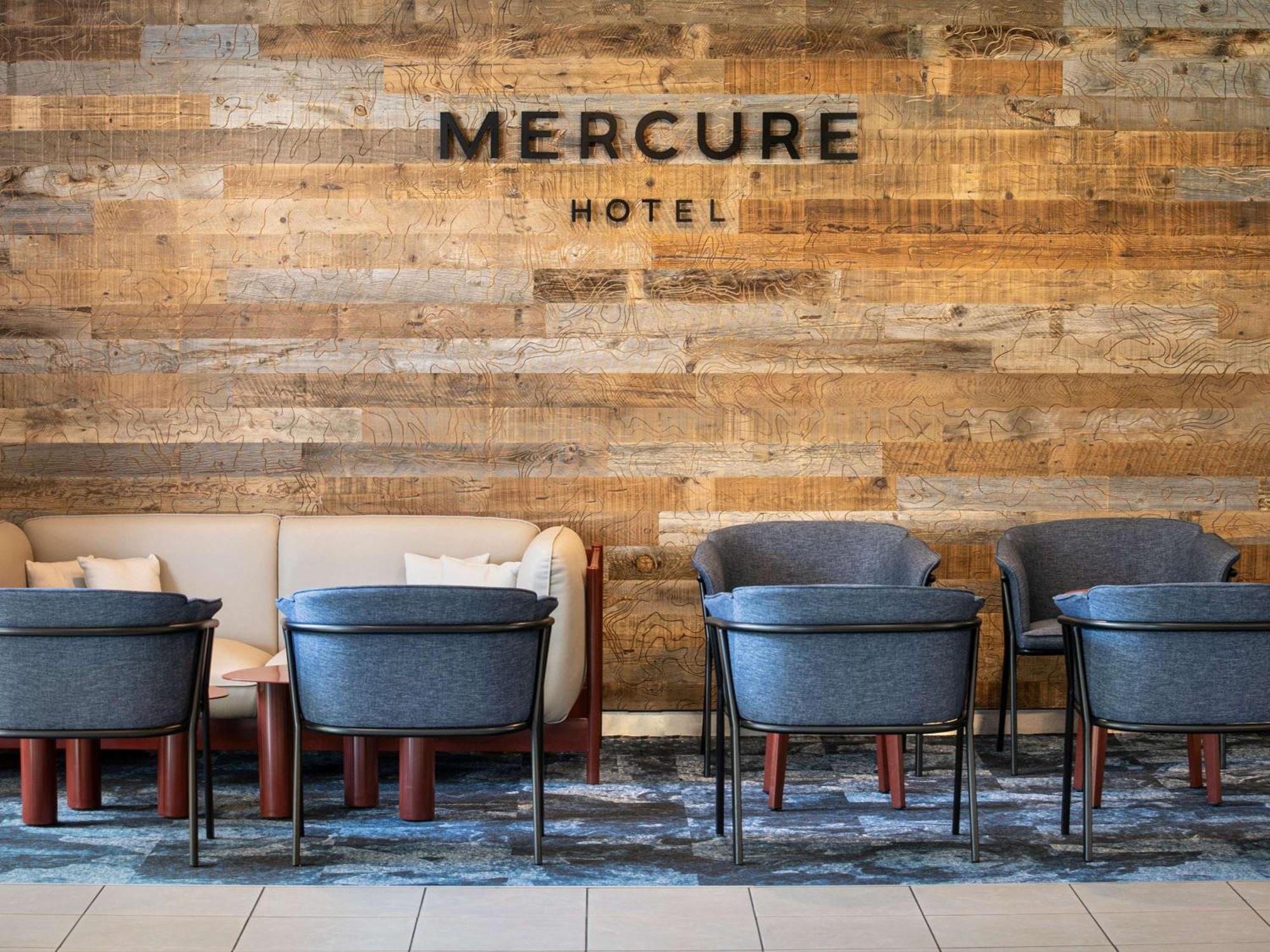 Отель Mercure Sydney Macquarie Park Экстерьер фото