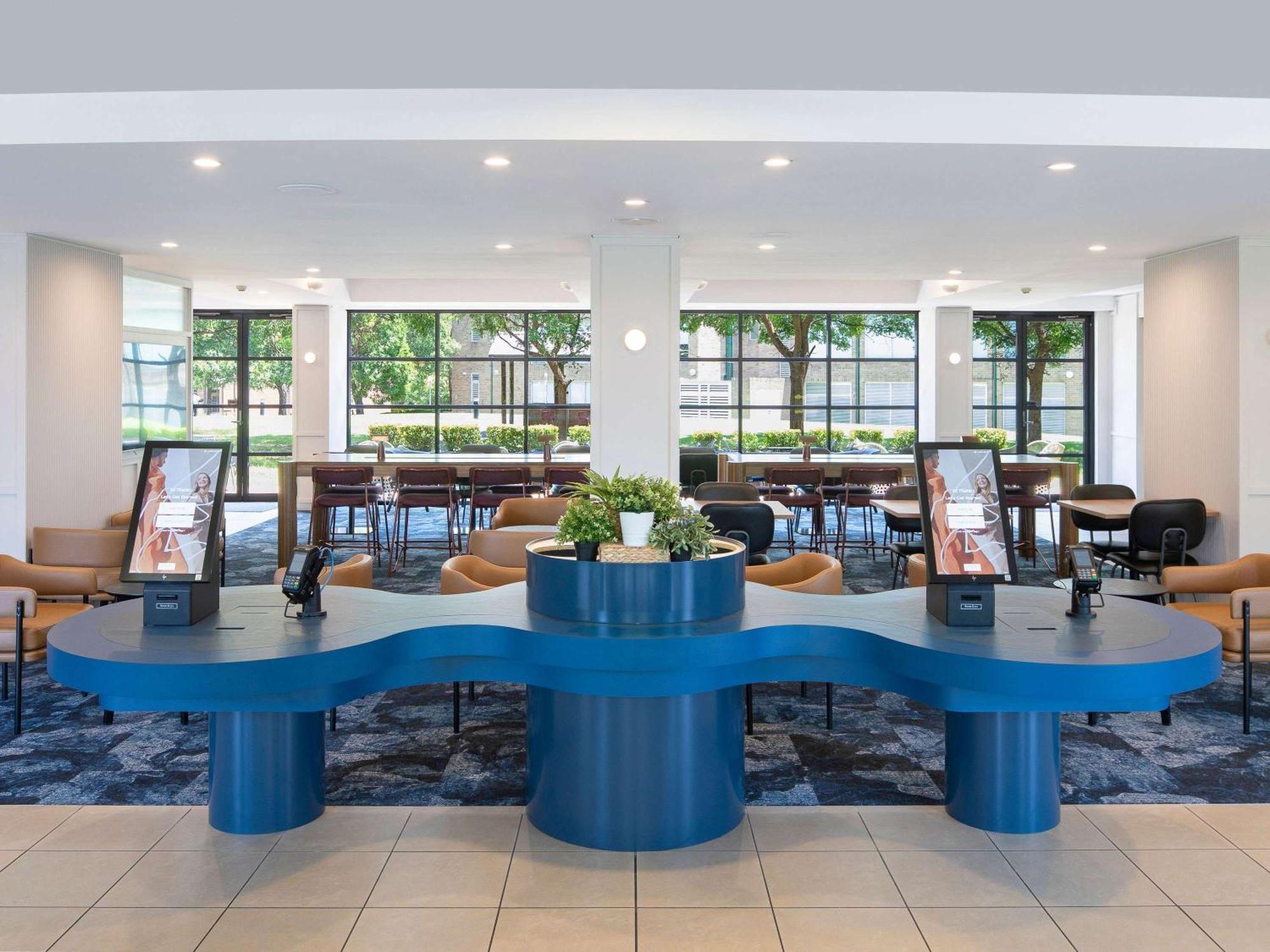 Mercure Sydney Macquarie Park Экстерьер фото