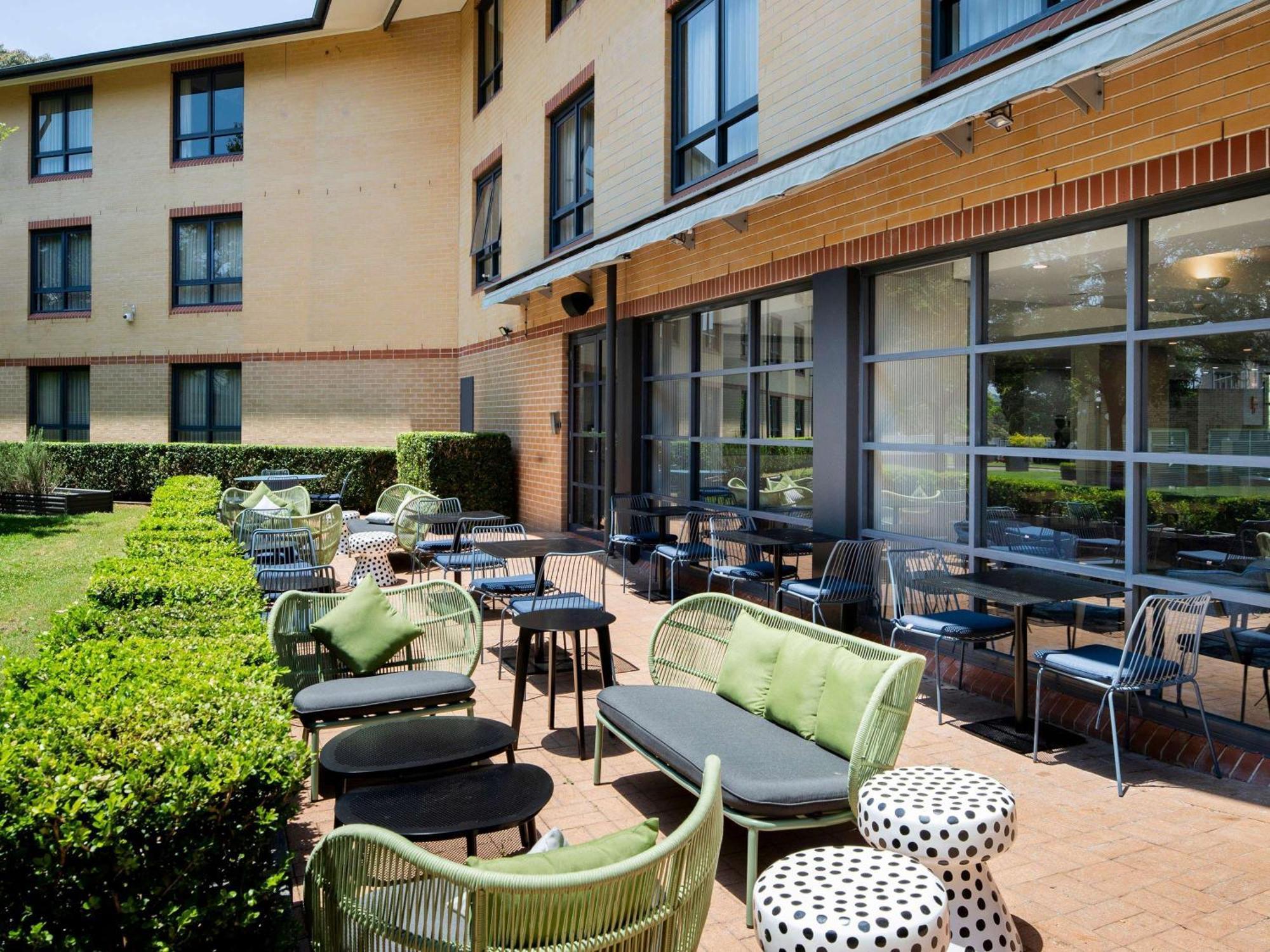 Mercure Sydney Macquarie Park Экстерьер фото