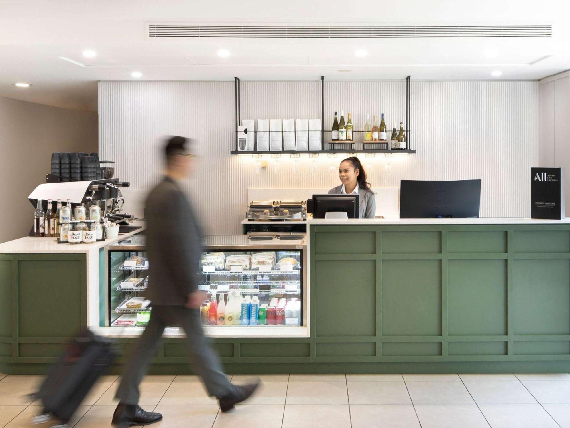 Mercure Sydney Macquarie Park Экстерьер фото